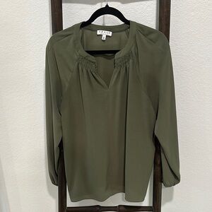 Chaus Women's Green Blouse